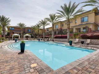 Photo #2: 2199274 Listing 