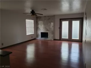 Photo #4: 2199292 Listing 