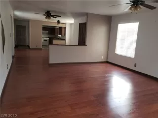 Photo #5: 2199292 Listing 