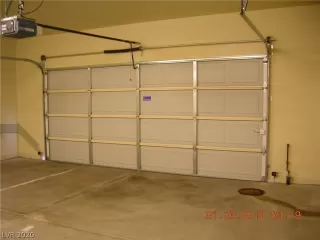 Photo #4: 2199404 Listing 