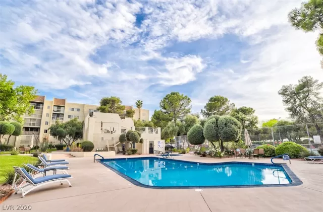 MLS: 2199451 Condo For Sale