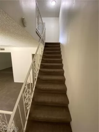 Photo #4: 2199459 Listing 