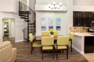 Photo #2: 2199475 Listing 