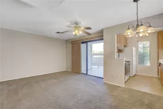 Photo #4: 2199648 Listing