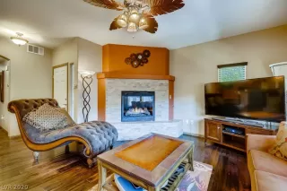 Photo #4: 2199664 Listing 