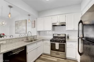 Photo #6: 2199673 Listing 