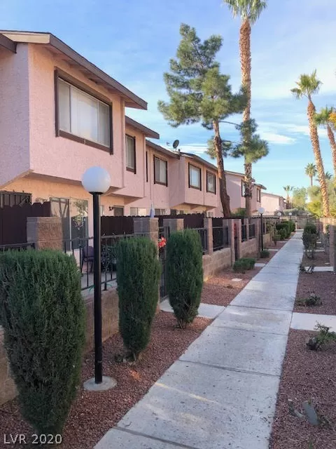 MLS: 2199692 Condo For Sale