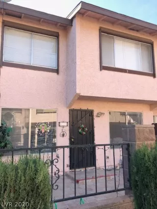 Photo #1: 2199692 Listing