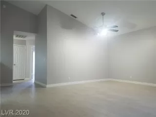 Photo #3: 2199693 Listing 