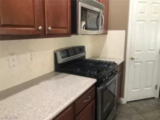 Photo #2: 2199768 Listing 