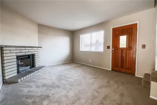 Photo #5: 2199793 Listing