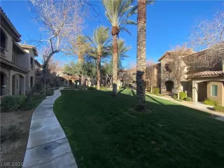 Photo #1: 2199891 Listing