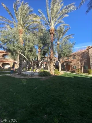 Photo #2: 2199891 Listing