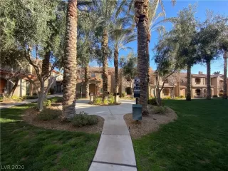 Photo #3: 2199891 Listing