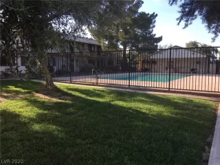 Photo #3: 2199901 Listing 
