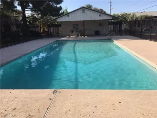 Photo #4: 2199901 Listing 