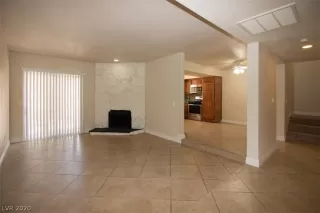 Photo #1: 2199914 Listing