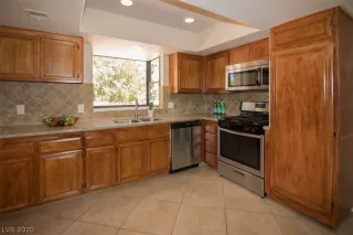 Photo #6: 2199914 Listing