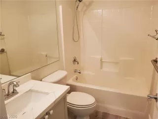 Photo #4: 2199989 Listing