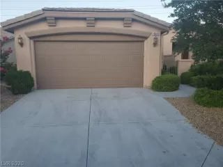 Photo #5: 2199989 Listing