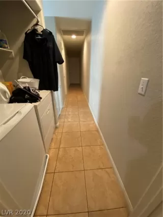 Photo #5: 2200033 Listing