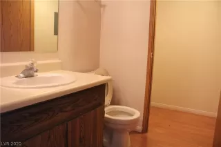 Photo #4: 2200129 Listing