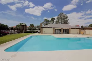 Photo #6: 2200210 Listing