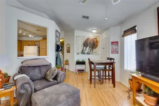 Photo #3: 2200315 Listing