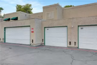 Photo #5: 2200322 Listing 