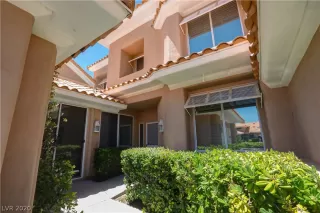 Photo #3: 2200340 Listing