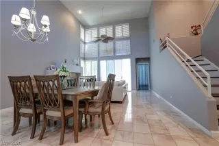 Photo #4: 2200340 Listing