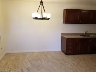 Photo #2: 2200352 Listing 