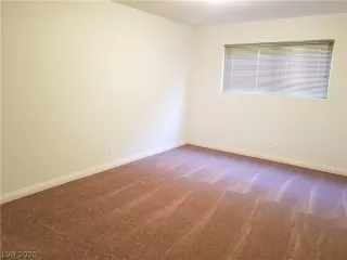 Photo #5: 2200352 Listing 