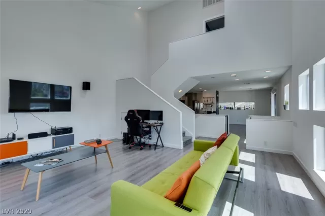 MLS: 2200357 Condo For Sale