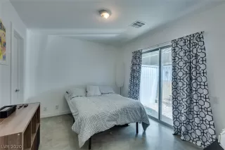 Photo #6: 2200357 Listing