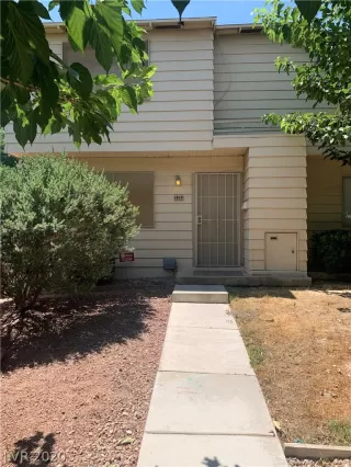 Photo #1: 2200366 Listing 