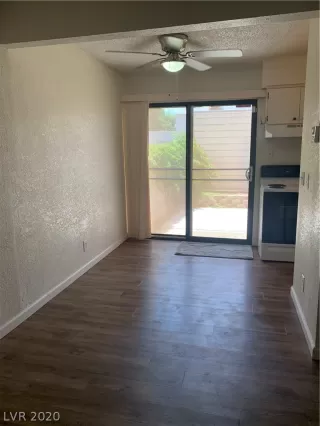 Photo #5: 2200366 Listing 