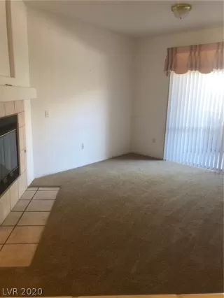 Photo #4: 2200383 Listing