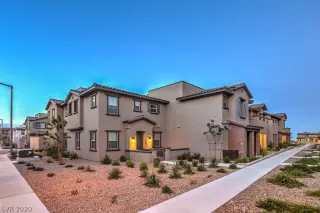 Photo #2: 2200441 Listing