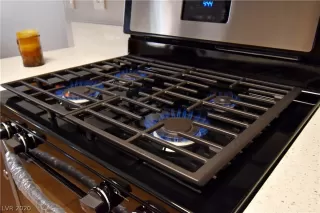 Photo #1: 2200453 Listing