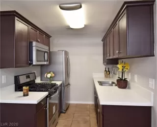 Photo #4: 2200453 Listing