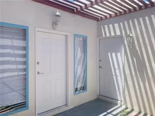 Photo #2: 2200510 Listing 