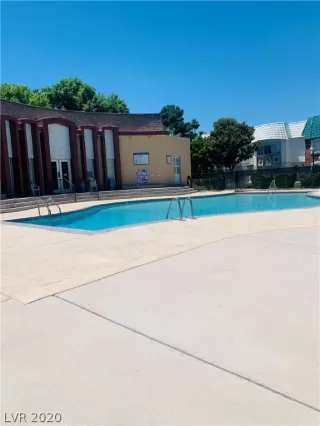 Photo #4: 2200510 Listing 