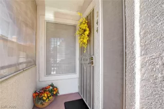 Photo #3: 2200545 Listing