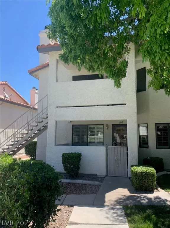 MLS: 2200563 Condo For Sale