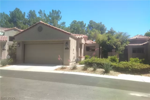 MLS: 2200570 Condo For Sale