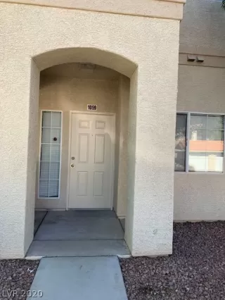 Photo #3: 2200634 Listing