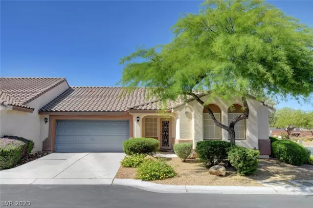 MLS: 2200725 Condo For Sale