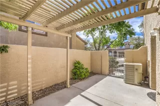 Photo #4: 2200785 Listing 