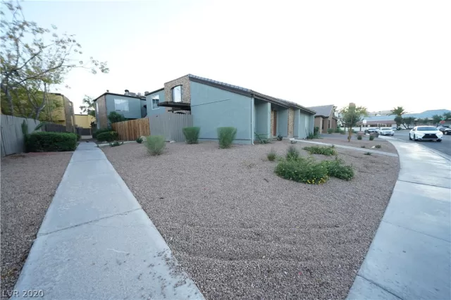 MLS: 2200831 Condo For Sale